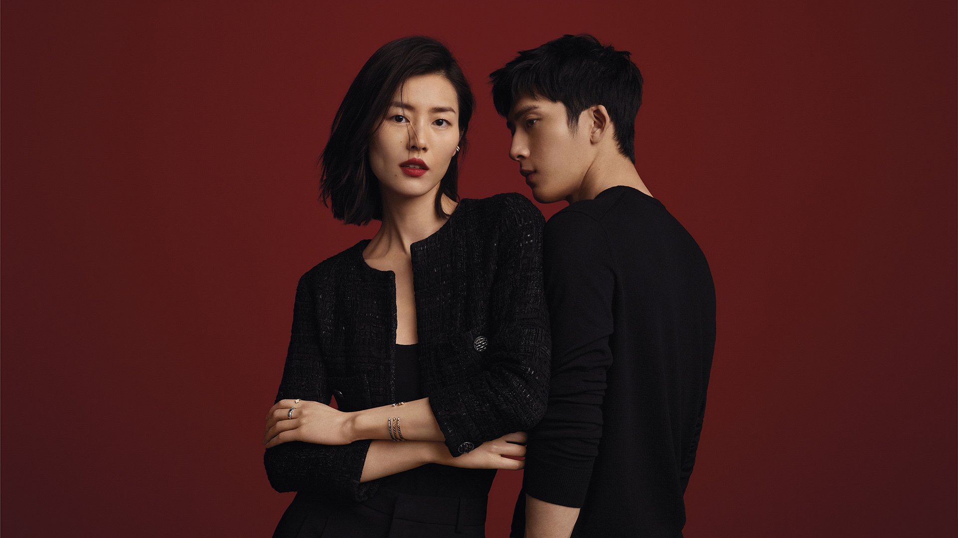 爱游戏官方网站-NBA推出“黑科技裁判眼镜”，提升边线执法准确率，裁判眼睛