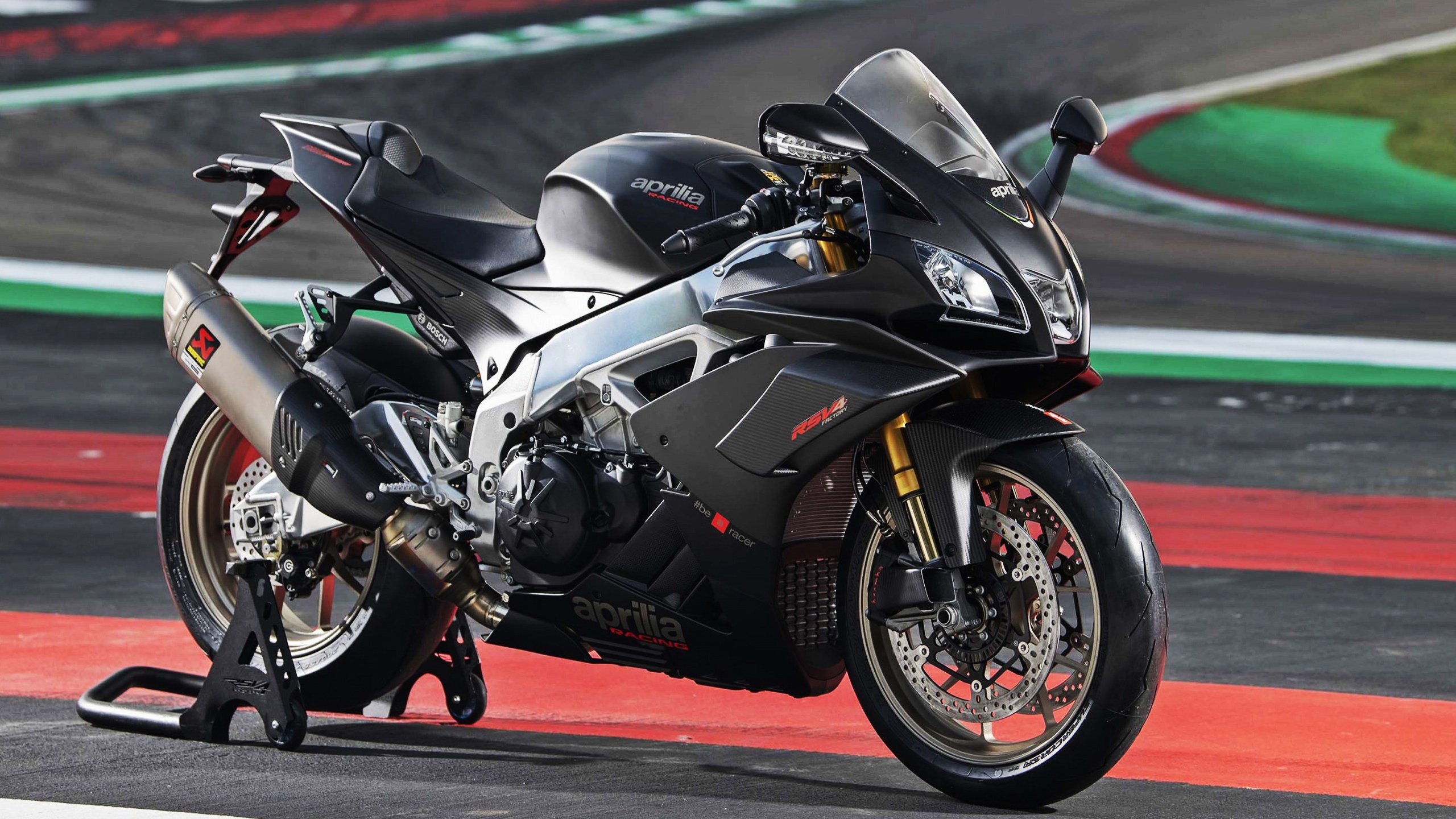 强强对决：争夺胜利，每一分都非常宝贵，强强对决全文